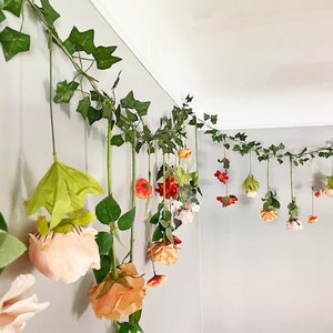 Enchanting Fall Wedding Floral Garland: Wildflower Backdrop for Romantic Autumn Ceremony and Reception Decor