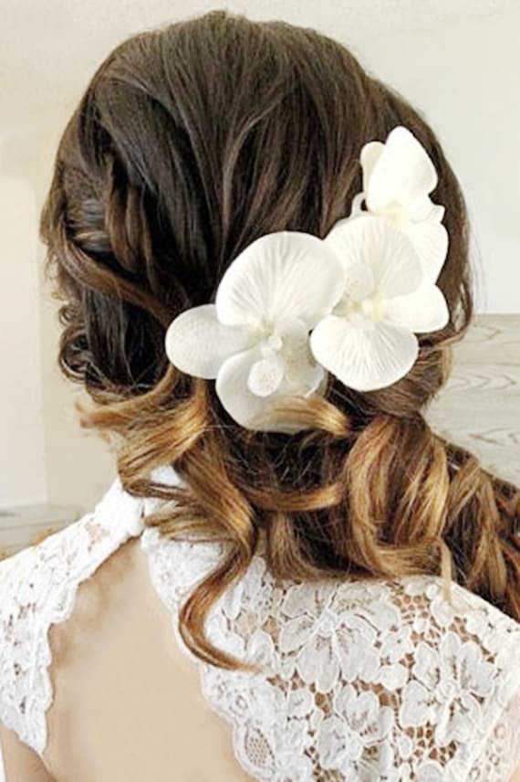 White Floral hair pins, flower hair accessories for wedding