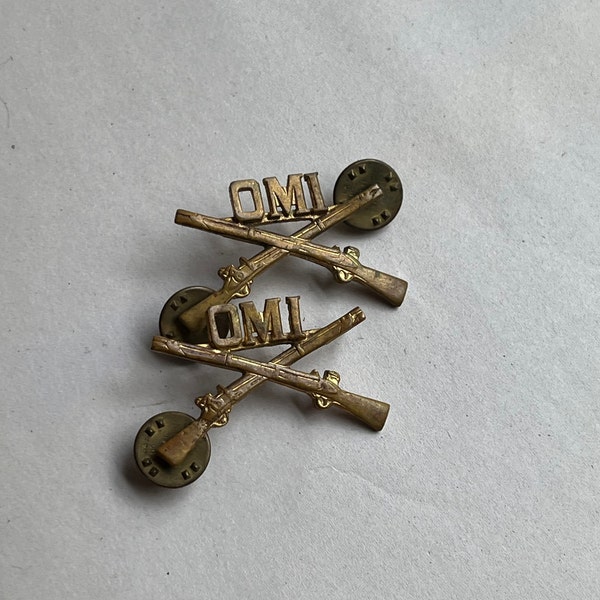 Vintage WWII Original US Office OMI Crossed Rifle Insignia Pin with 1943 Ballou Clutch Fasteners