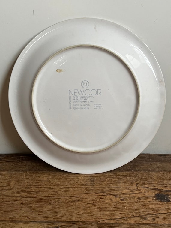 Vintage Japanese Imari Plate With Peacocks and Rickshaw Motif by