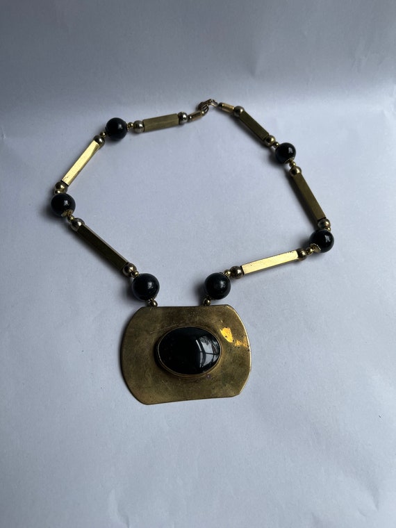 Vintage Modern Brutalist Black Onyx and Brass Nec… - image 10