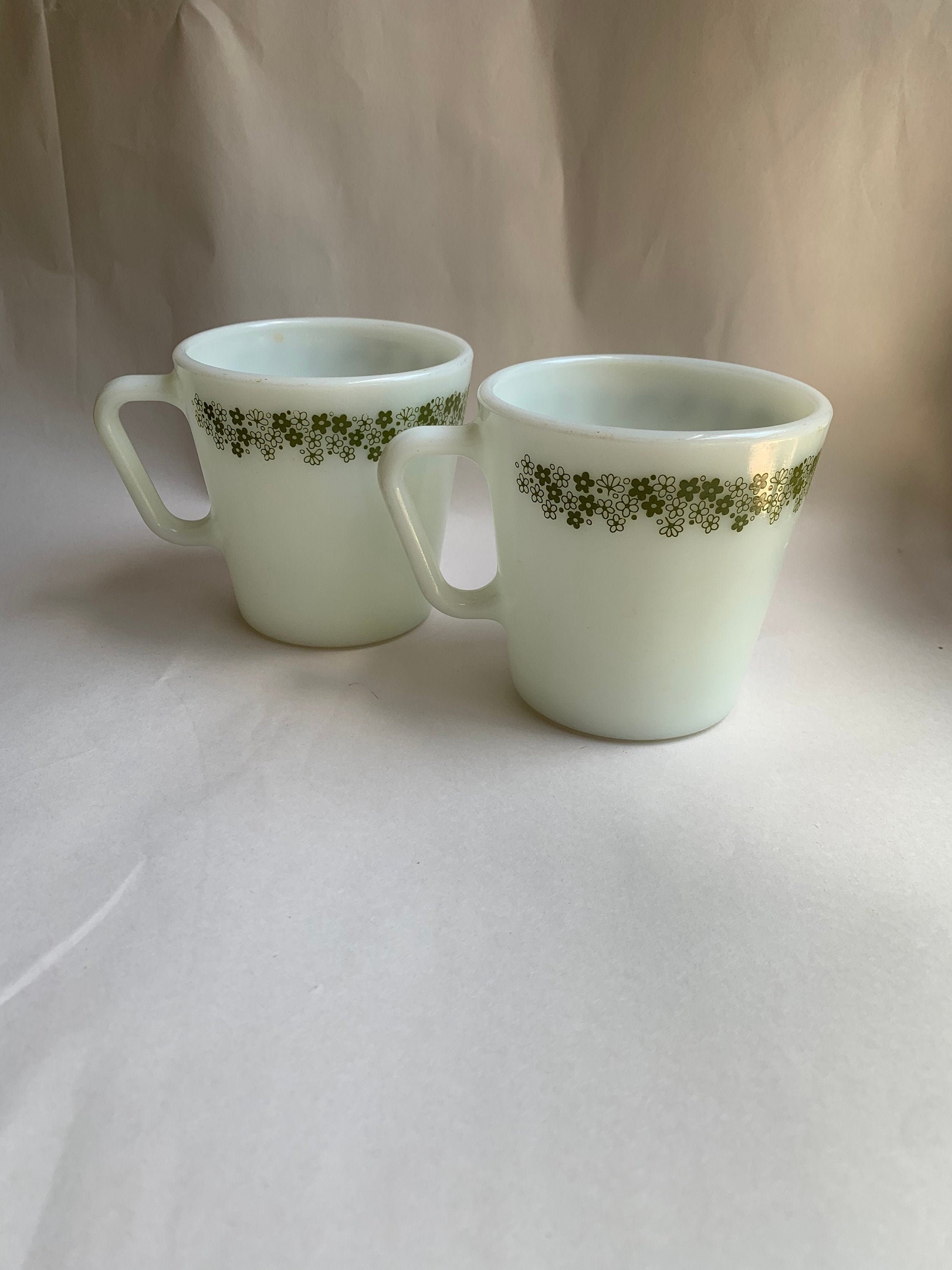 Vintage Set Crazy Daisy Pyrex Coffee Cups Green Flower Design Cup