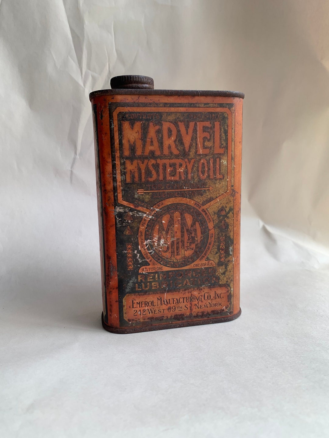 Vintage Marvel Mystery Oil Can One Pint Reinforced Lubricant New York