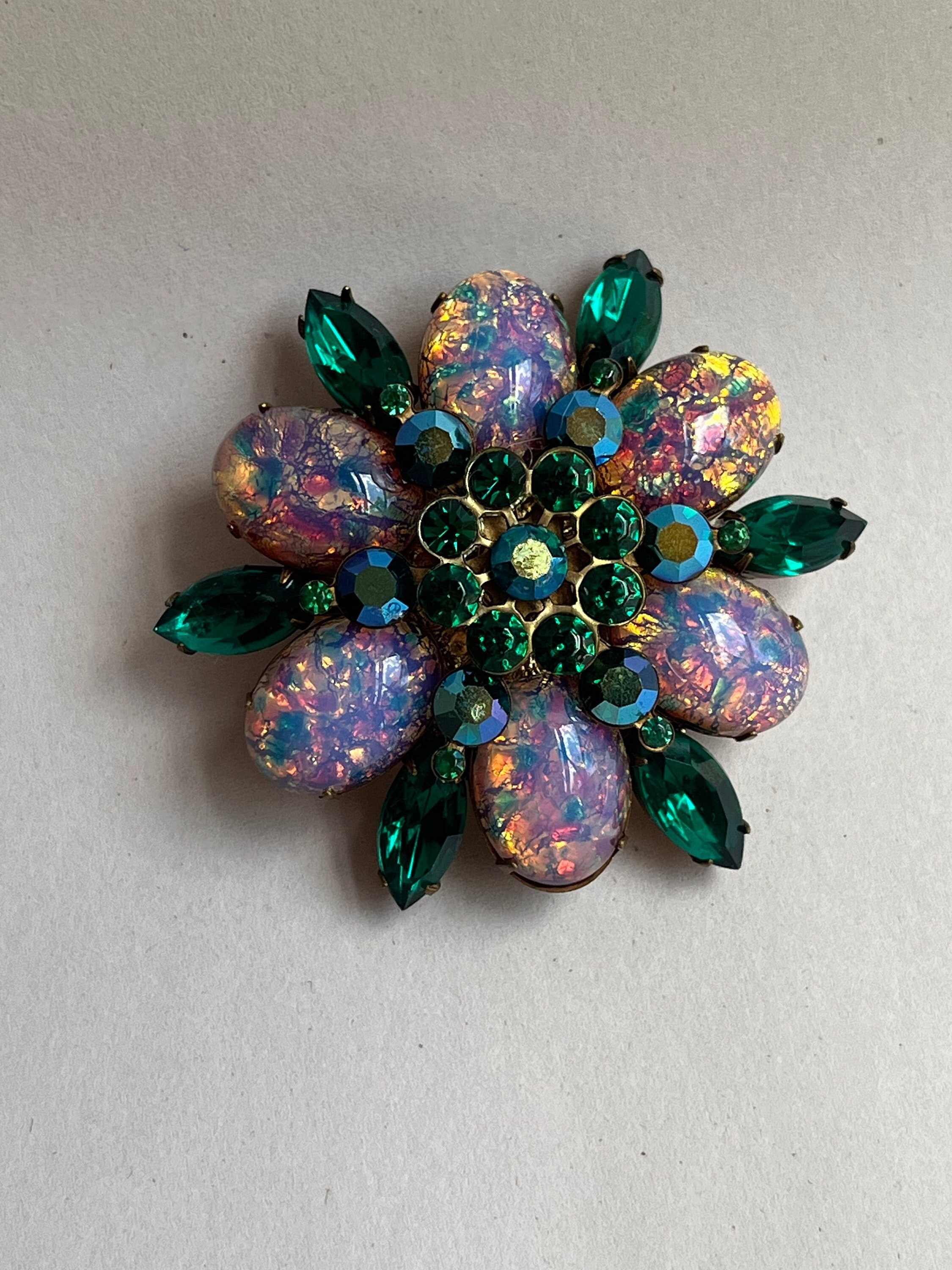 60s Green Flower Pin - Etsy