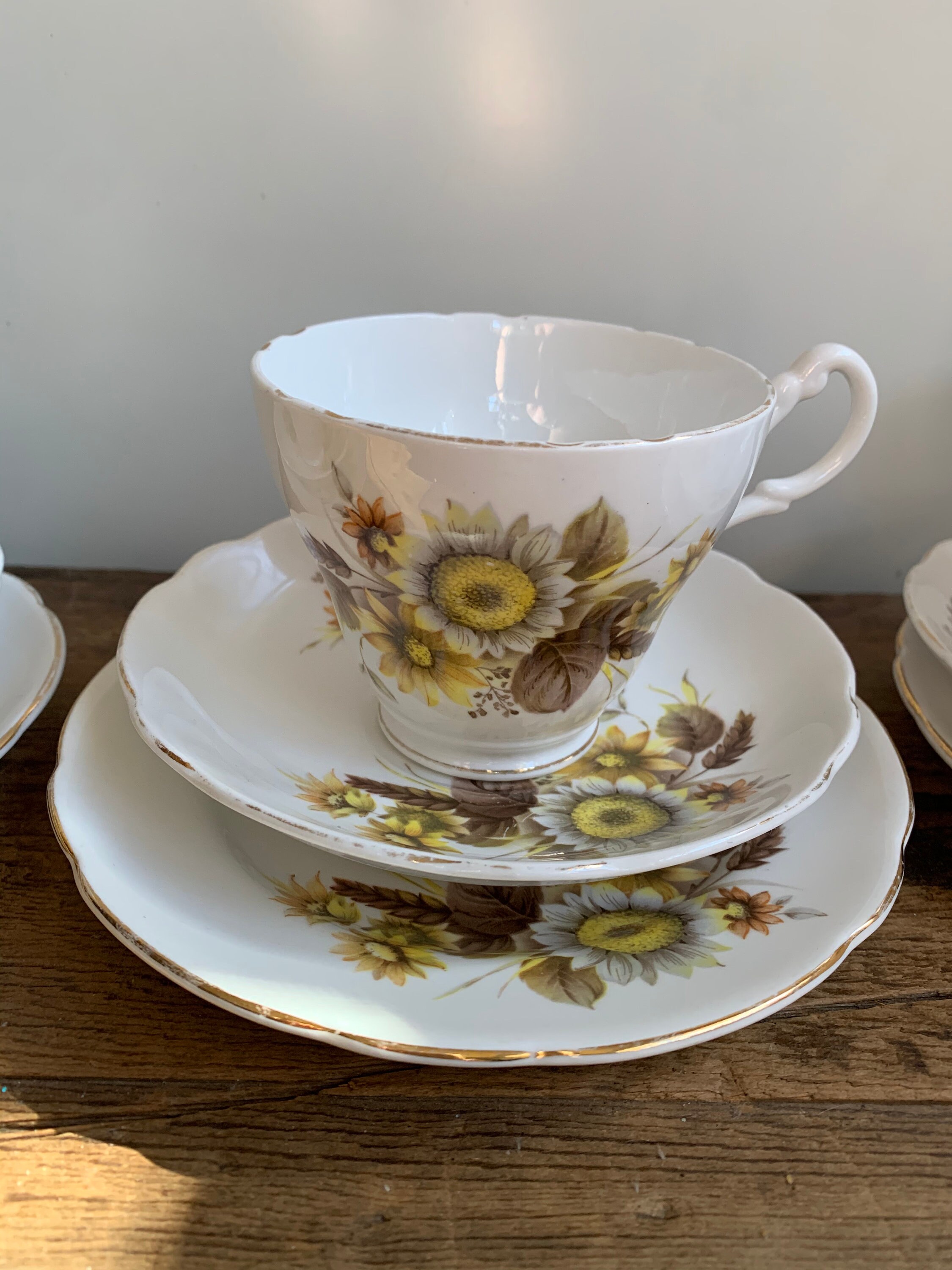 小物 BONEVILLE news 86ss-fw 87ss 3SET Vintage Vintage Royal Ascot Wild Flower English Bone China Teacup Saucer