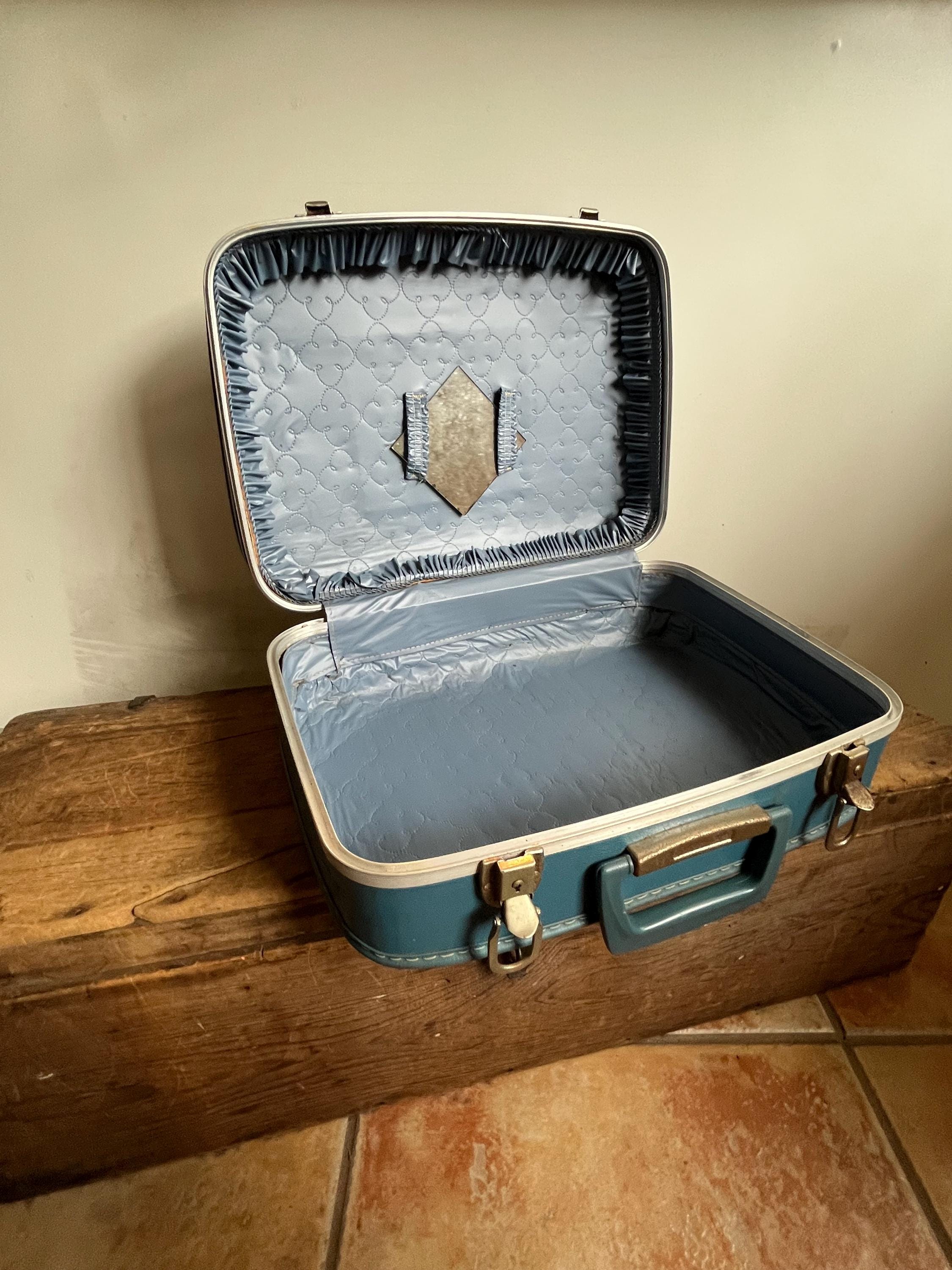 Small Hardside Blue Vintage Carrying Vanity Case Luggage