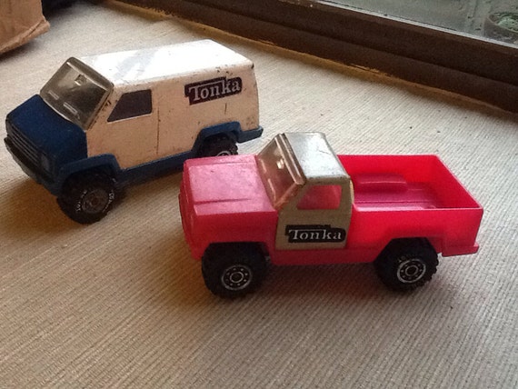 pink tonka