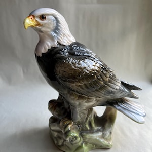 Vintage American Eagle Figure, Bird Collection by JSC Eagle 129