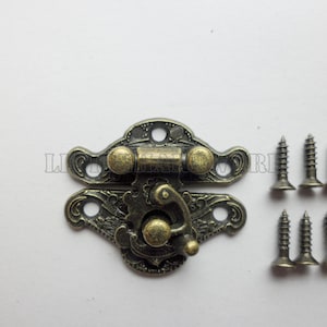 2 Pcs 23mmX28mm bronze color Jewelry Box Staple Hasp Catch small box hardware jewelry box latch wooden boxes making LC0052
