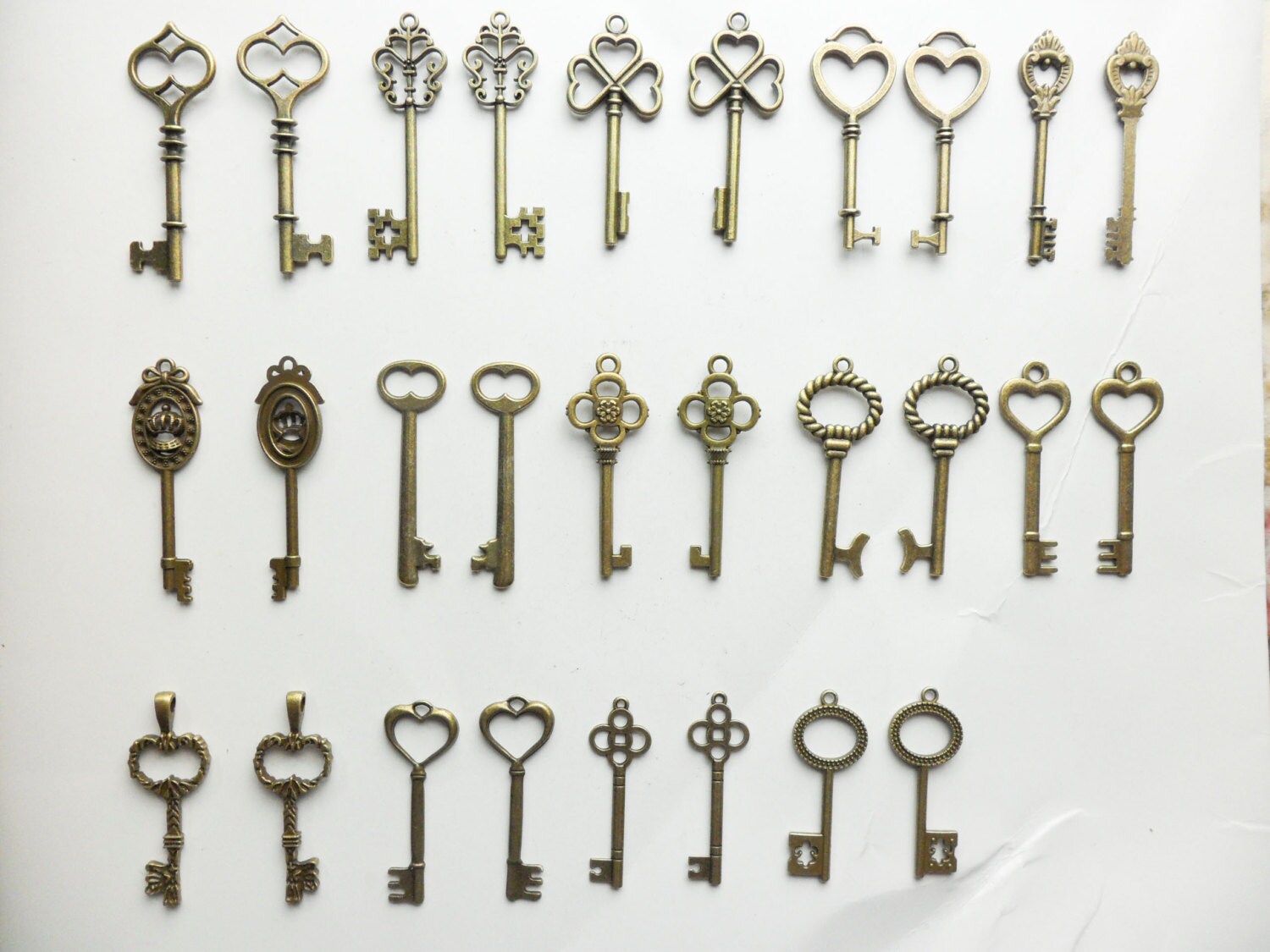 70pcs Vintage Crown Keys Antique Skeleton Keys Pendant Heart Etsy UK