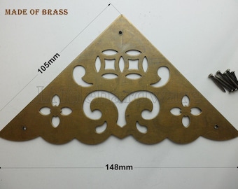 A Pair of solid brass corner/ornate brass corners/brass corner bracket/decorative corners/brass hardware - 105mmx105mm
