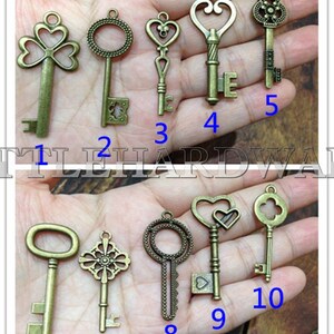 100pcs vintage crown keys, antique skeleton keys , pendant heart Wedding decorations,wedding favors, christmas tree decorations VK0055 image 4