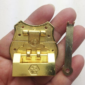 1 set golden color box staple hasp catch with box lock / jewelry box latch / small box hardware - LC0174