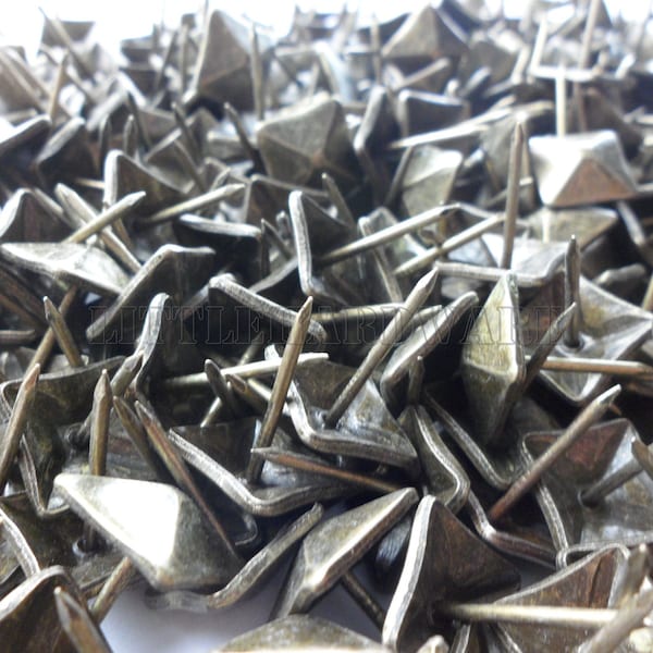 20 Pcs 13mmX19mm PYRAMID Upholstery Decorative Nails/tacks  [ Antique Z Finish ]