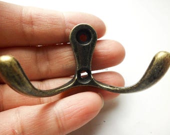 5 pcs 2" bronze color decorative hooks / metal hooks with enough screws