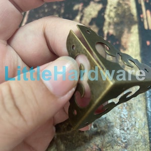 4PCS 30mm x 30mm bronze color Jewelry Box Corner Decoration Corner Protection