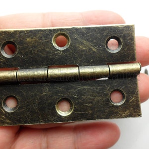 4 bisagras pequeñas de color bronce de 62 mm x 40 mm para gabinetes VH0045