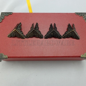 4 équerres décoratives en métal de couleur bronze de 25 mm pour coffre # CB0008