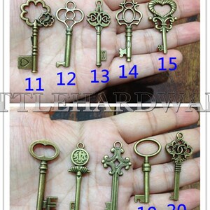 100pcs vintage crown keys, antique skeleton keys , pendant heart Wedding decorations,wedding favors, christmas tree decorations VK0055 image 5