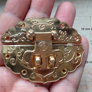1 pcs golden color jewelry box staple hasp catch /jewelry box latch buckle/small box hardware 56mm x 44mm-LC0188