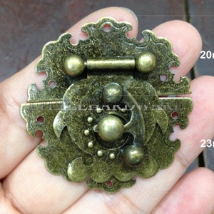 Diameter 43 mm vintage Auspicious lace swing latch catch,bronze Jewelry Box Staple Hasp Catch,jewelry box latches,small box hardware -LC0198