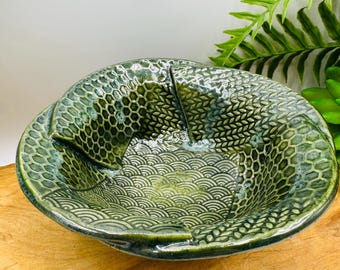 Textured Stoneware Snack Bowl: Green Kitchenware Dishes