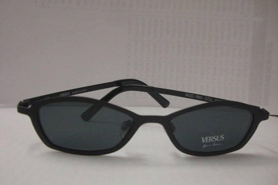Nwt Genuine GIANNI VERSACE VERSUS Metal Sunglasses Made in  display picture 1