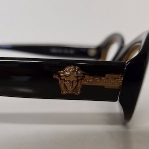 Oryginalny Vintage GIANNI Versace owalne ramki z tworzyw sztucznych mod. 310 wyprodukowane we Włoszech
