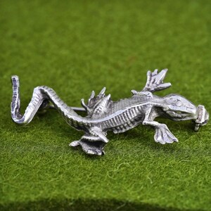 Broche hecho a mano de plata de ley vintage, alfiler de lagarto 925, estampado 925