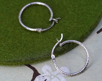 0.75", Vintage sterling silver loop earrings, fashion minimalist, 925 hoops, stamped 925