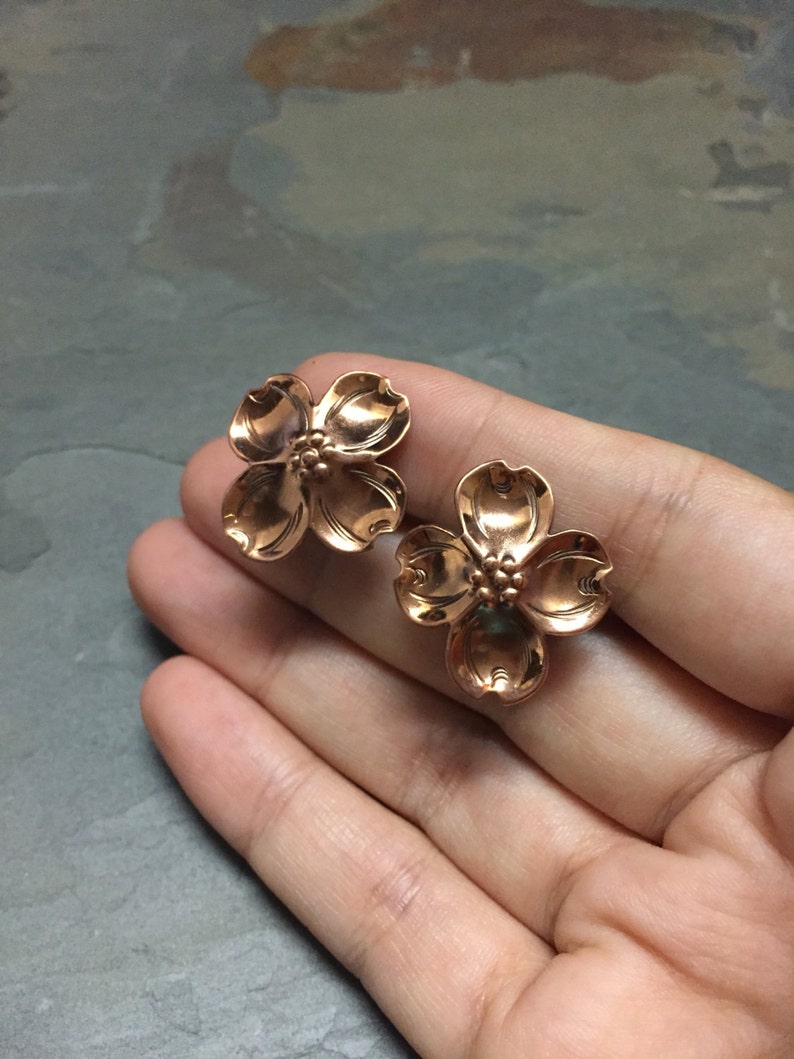 000599 solid 925 silver screw back earrings Sterling silver handmade earrings stamped Sterling Vintage flowery