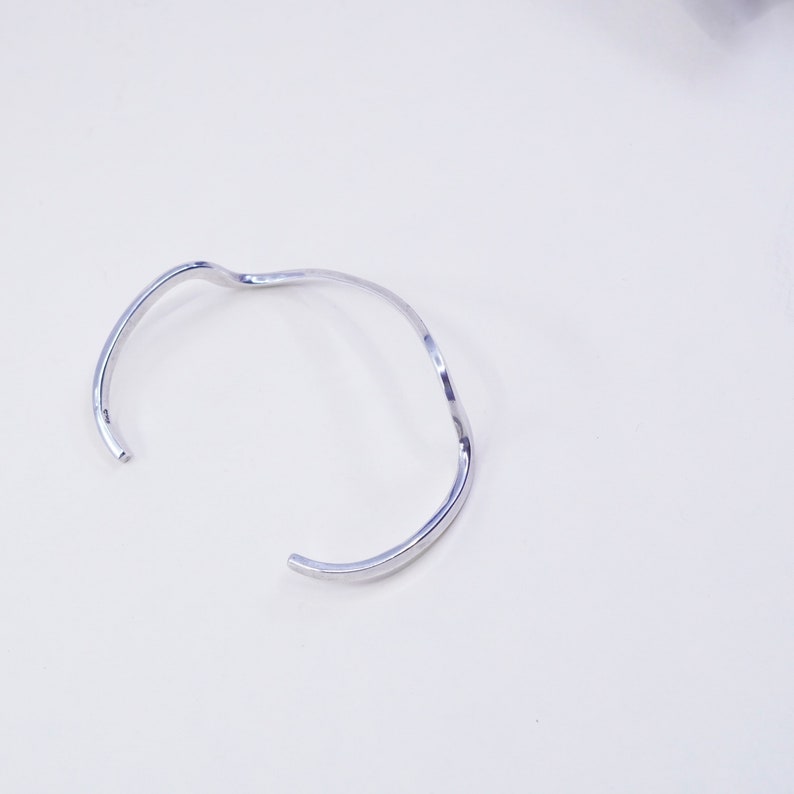 Mexican 925 wavy curvy cuff stamped mexico 925 Vintage sterling silver handmade bracelet 6.75\u201d