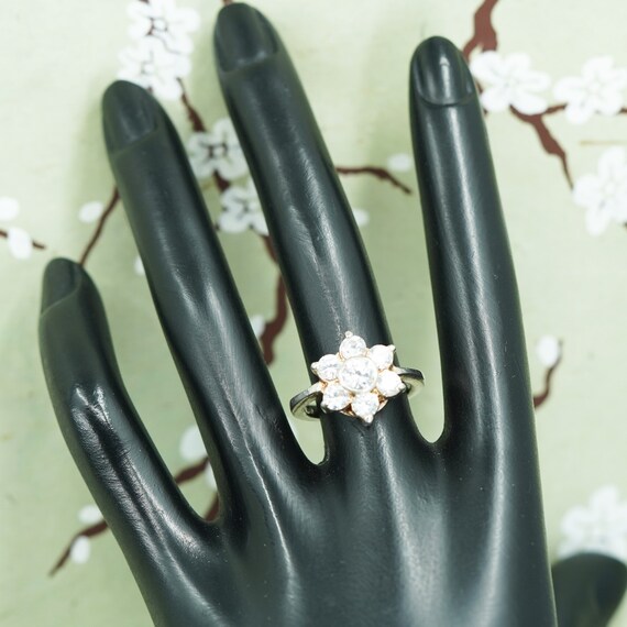 Size 7, vintage 925. Sterling silver flower ring … - image 2