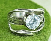 Size 6.75, vintage Israel Sterling silver handmade ring, 925 band with cz, stamped 925 Israel