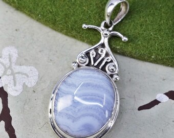 Colgante vintage hecho a mano en plata de ley 925 con detalles de ágata de encaje y cuentas, estampado 925