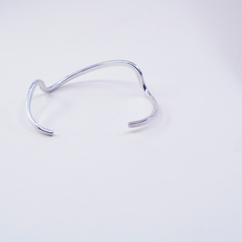 Mexican 925 wavy curvy cuff stamped mexico 925 Vintage sterling silver handmade bracelet 6.75\u201d