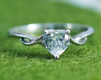 Size 7.25, Vintage sterling silver handmade ring, engagement ring with heart cz, Stamped 925
