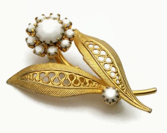 Vintage White Milk Glass and Gold Filigree Flower Brooch Floral Lapel Pin White and Gold Prong Set