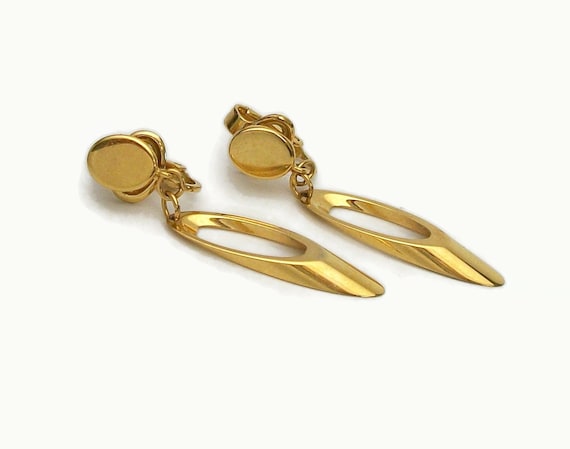 Vintage Crown Trifari Gold Dangle Clip on Earrings - image 1