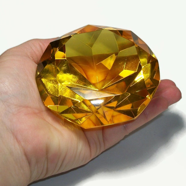 Vintage Oleg Cassini Yellow Diamond Cut Crystal Glass Paperweight Signed Heavy Shelf Suncatcher