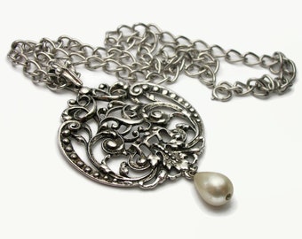 Vintage Large Chunky Avon Silver Medallion and Pearl Pendant Necklace 26" Long Chain 1970s