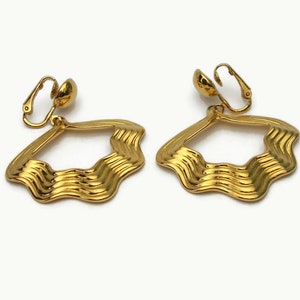 Vintage Avon Gold Dangle Hoop Clip on Earrings 1991 Avon Dramatic Texture Gold Clip on Earrings Large Statement Unique Hoop Earrings 90s