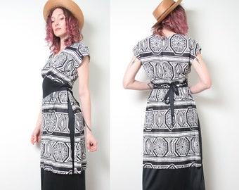 Vintage 60s 70s Novelty Print Maxi Dress - Black And White Psychedelic Dress - Long Glamorous Retro Dress - 60s Tiki Dress Size Small Medium