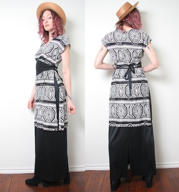 Vintage 60s 70s Novelty Print Maxi Dress - Black A