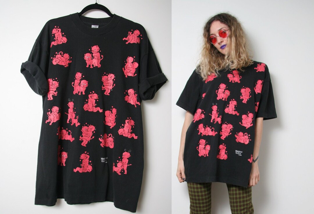 90s Fashion Victim satan devil tee USA製 RESERVED Vintage 90s Fashion Victim Lil Devils Sex Positions T
