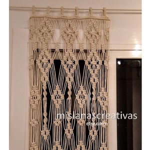 Rideau en macramé. Décoration murale en macramé. Rideau de fenêtre. Suspension murale en macramé. Décor en macramé. Cordon en coton. Naturel