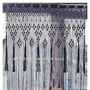 Rideau en macramé. Rideau de fenêtre. Art mural en macramé. Suspension murale en macramé.