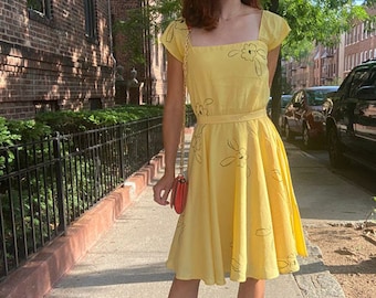 Emma Stone inspired yellow swing dress/ Movie dress/ Mia Yellow Floral Dress/ 60s dress/ Swing dress/ vintage 60s dress/ custom made dress