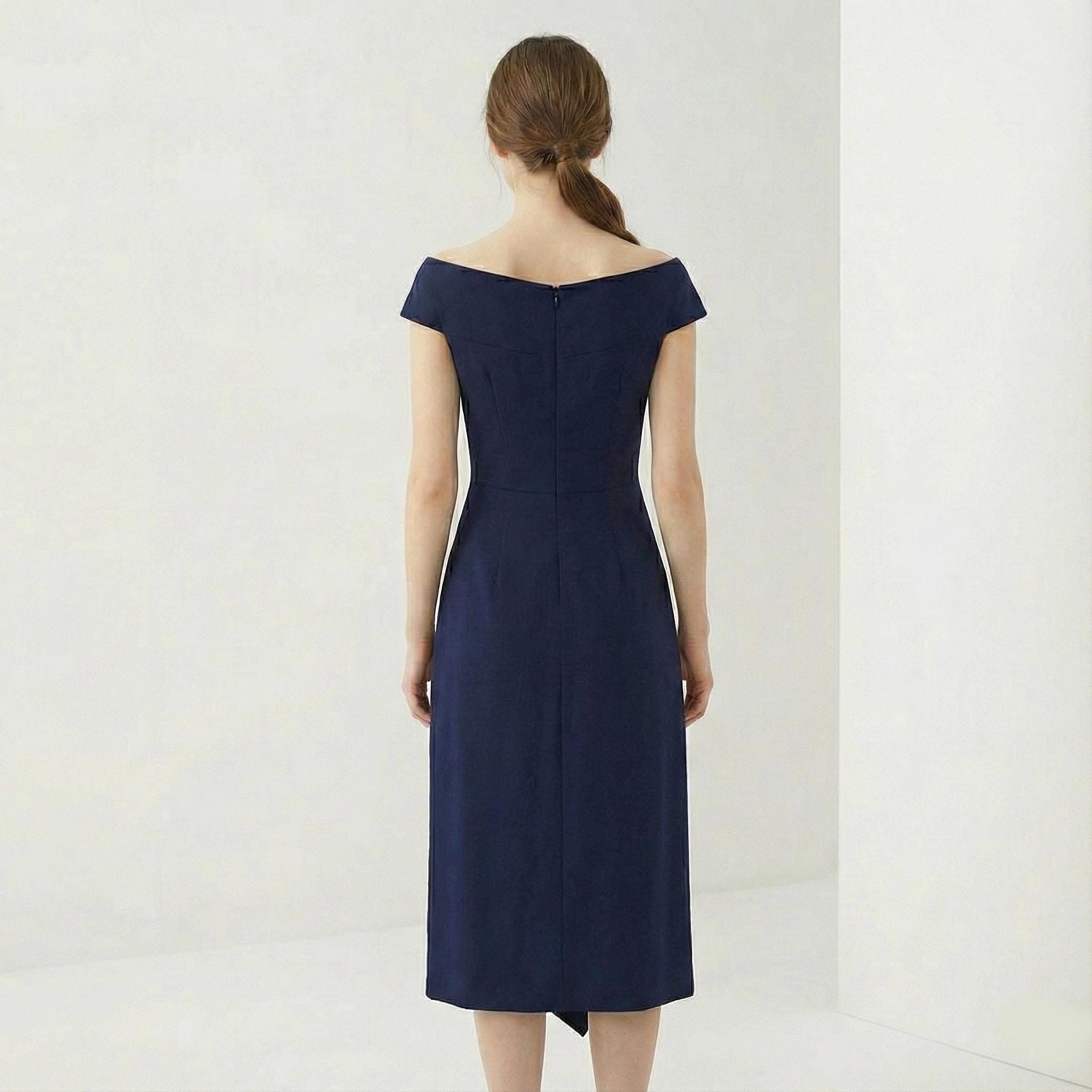 meghan markle blue one shoulder dress WornOnTV: Meghan Markle's blue one shoulder gown on Harry and Meghan | Meghan Markle