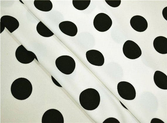 Kate Middleton wears black & white polka dot dress to Wimbledon 2017